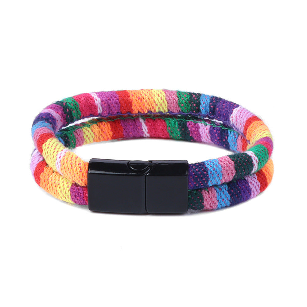 Amantes de la joyería de tela colorida y salvaje