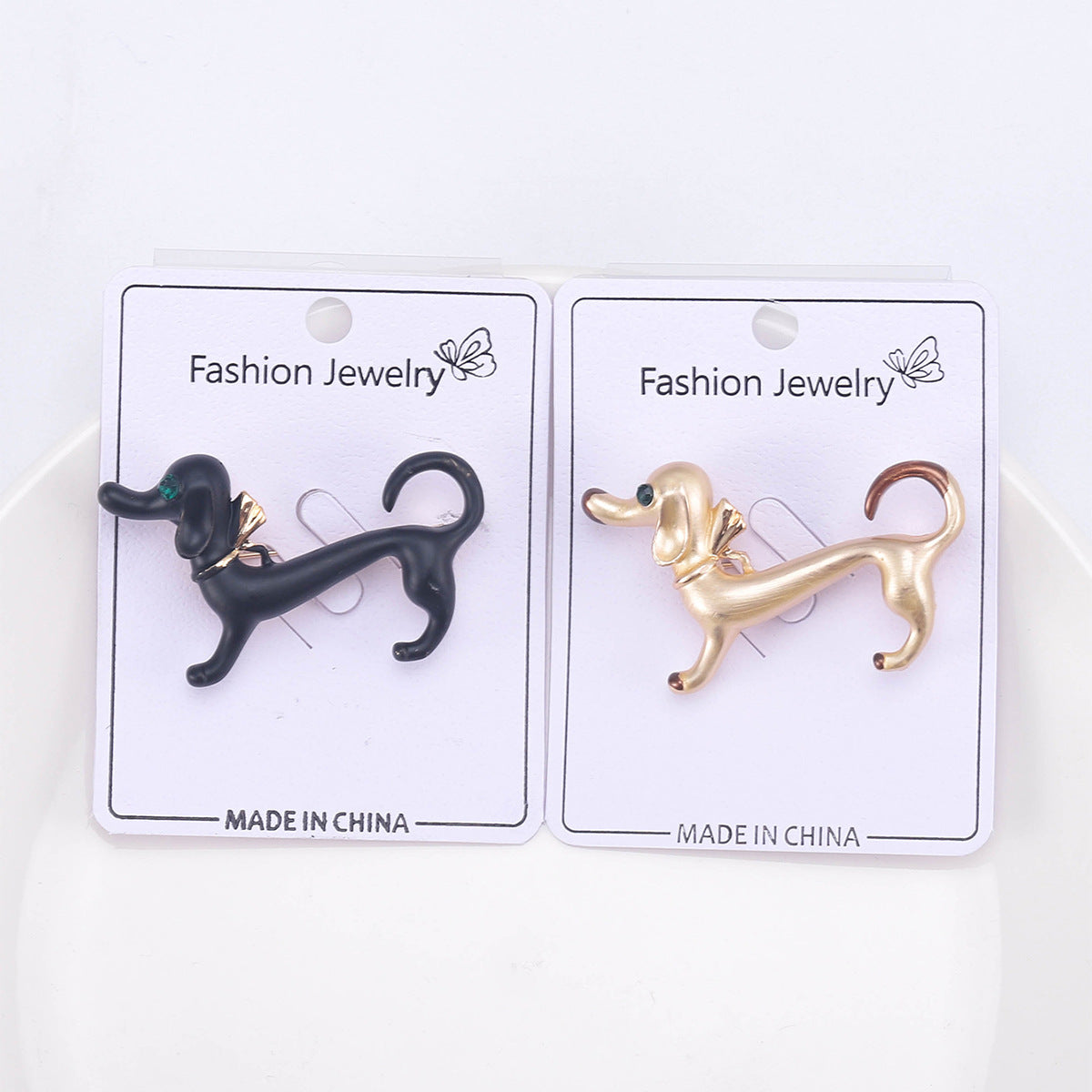 Mignon dégoulinant d'huile saucisse chien Animal broche Simple même Style broche ornement
