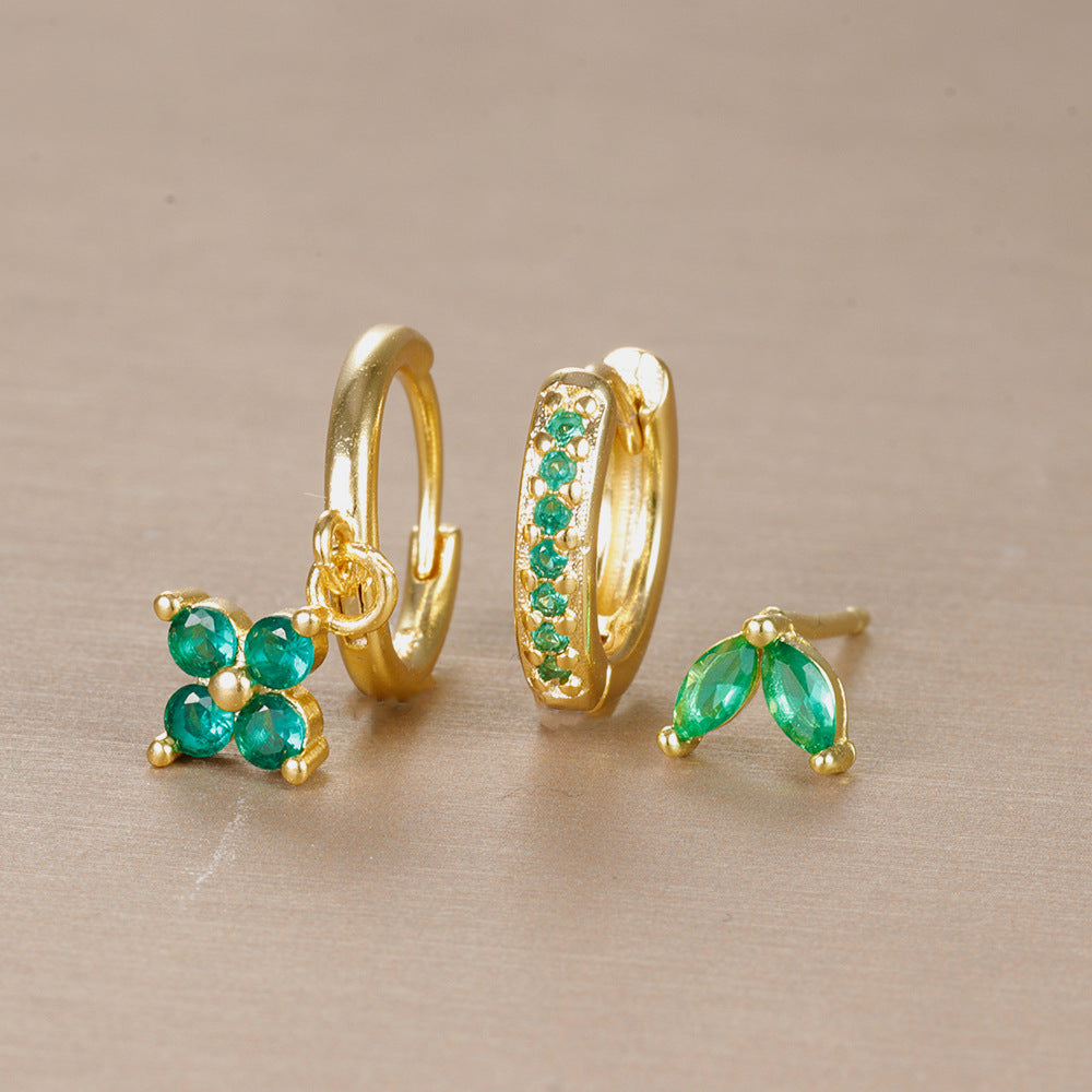 Ensemble de boucles d'oreilles empilées de diamants cloutés de fleurs
