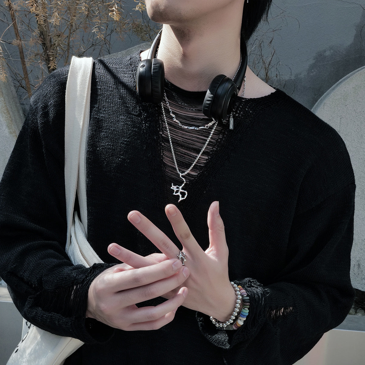 Colgante de metal líquido C Collar de acero titanio