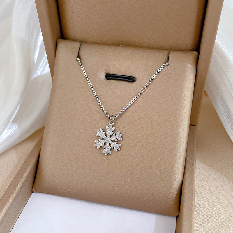 Collier minimaliste flottant en forme de flocon de neige pour femme, poêle en or véritable