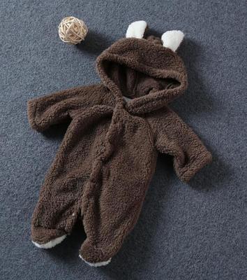Lindo mameluco de invierno para bebé