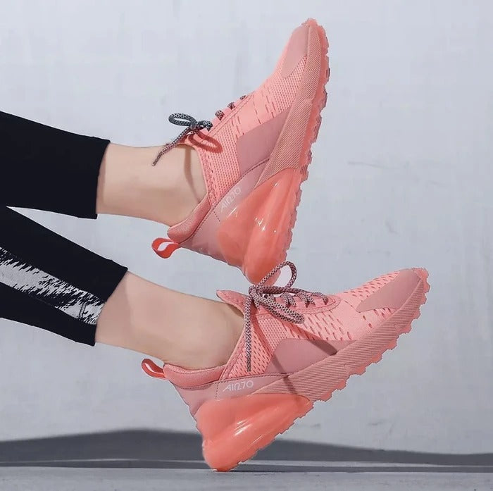 Version coréenne d'automne de la tendance des chaussures décontractées sauvages