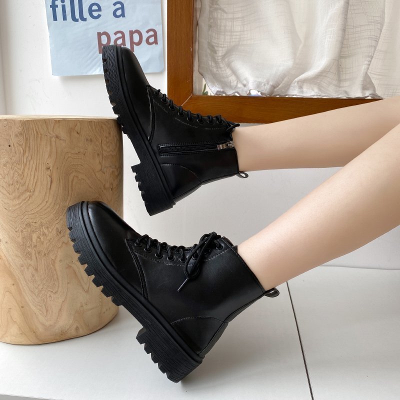 Nouvelles bottes noires pour femmes
