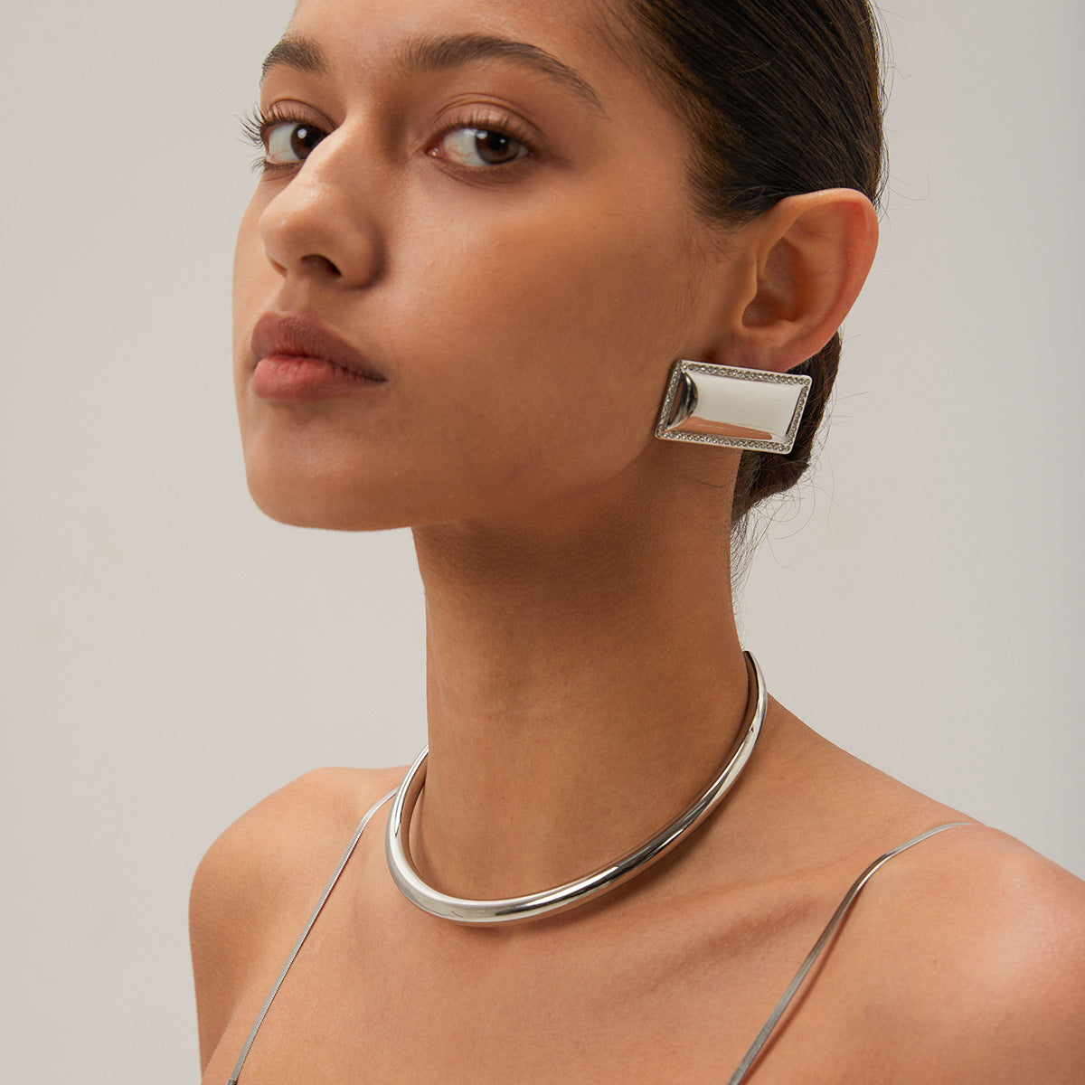 Boucles d'oreilles rectangulaires brillantes incrustées de diamants en acier inoxydable, ornement de personnalité