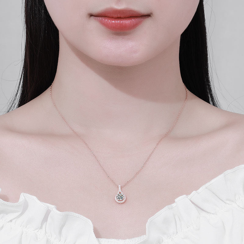 Collier pendentif goutte d'eau à Six griffes en argent Moissanite S925