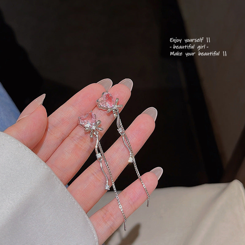 Boucles d'oreilles en argent sterling avec aiguille en zircon long et mignon avec pompon en forme de cœur