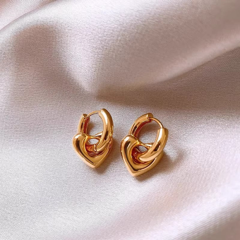 Design Sense Niche Bright Surface Electroplating Love Heart Earrings Female
