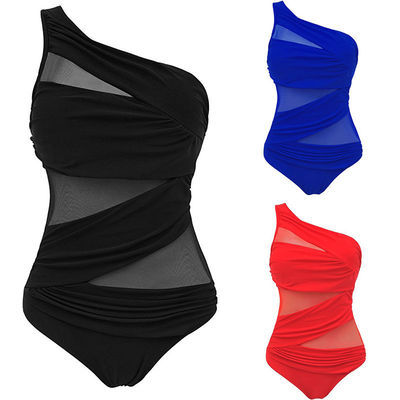 Bañador de talla grande para mujer.