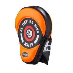 Cinco guantes de boxeo de dragón