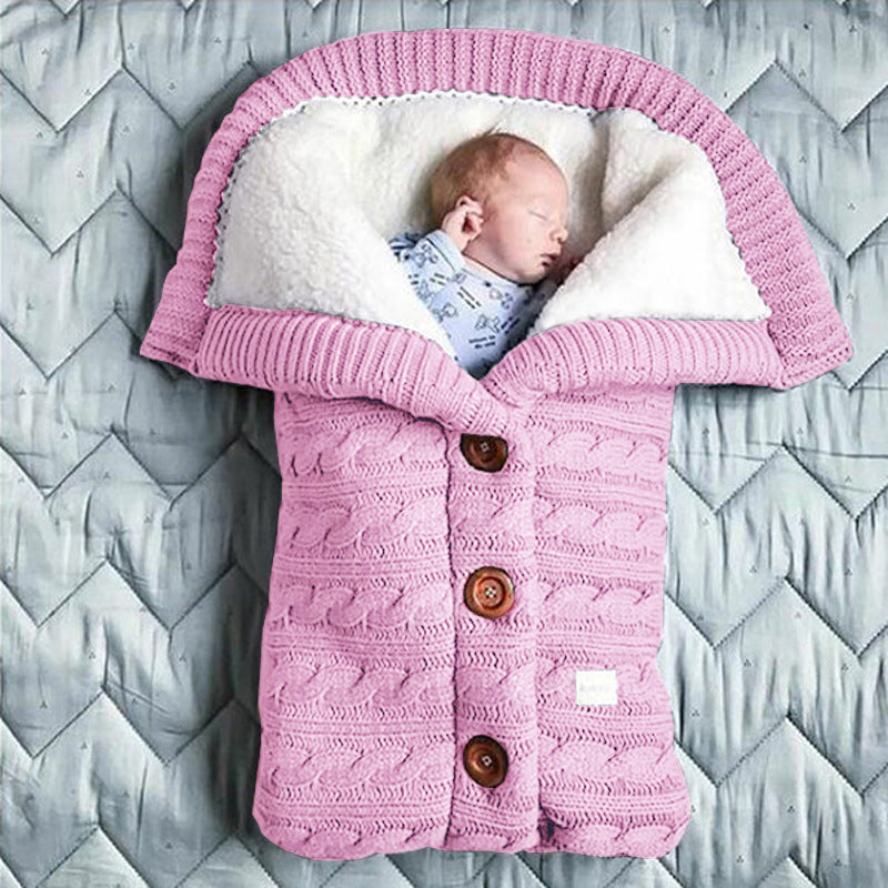 Sac de couchage épais et élargi pour bébé.