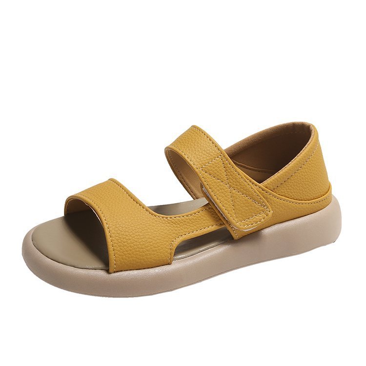 Sandales de style féerique à bout rond et à fond épais