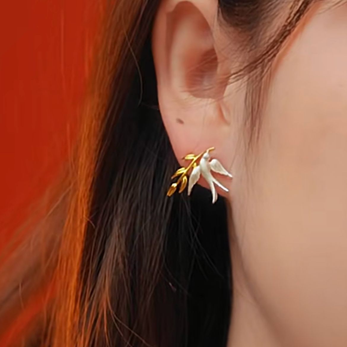 Clous d’oreilles en argent sterling avec aiguille à ressort, hirondelle, salive