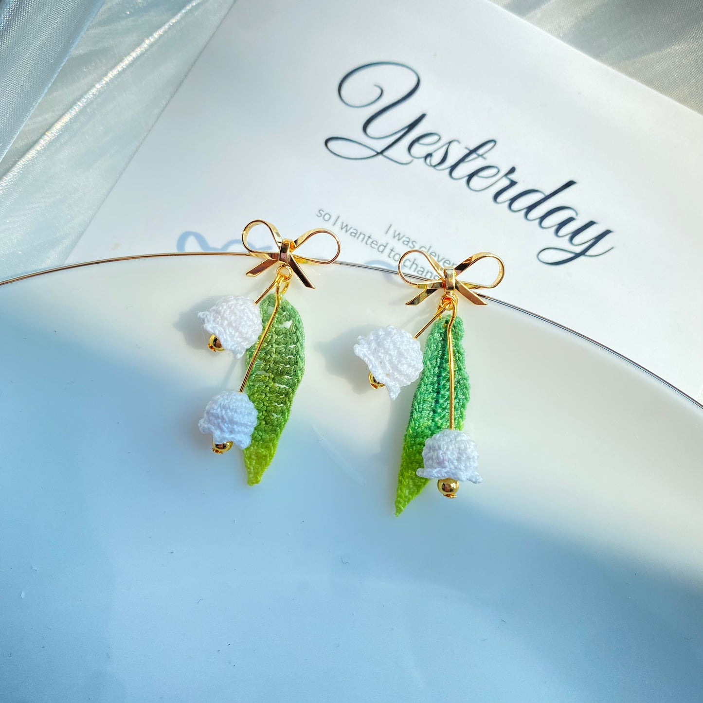 Pendientes adelgazantes Super Fairy con diseño de microgancho