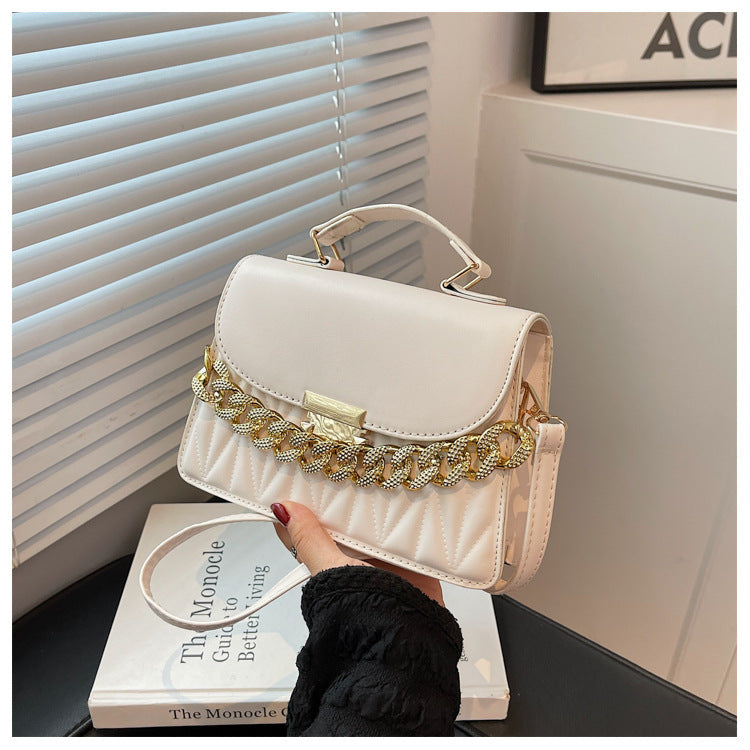 Bolso bandolera femenino y moderno de estilo occidental con hombro portátil y cadena