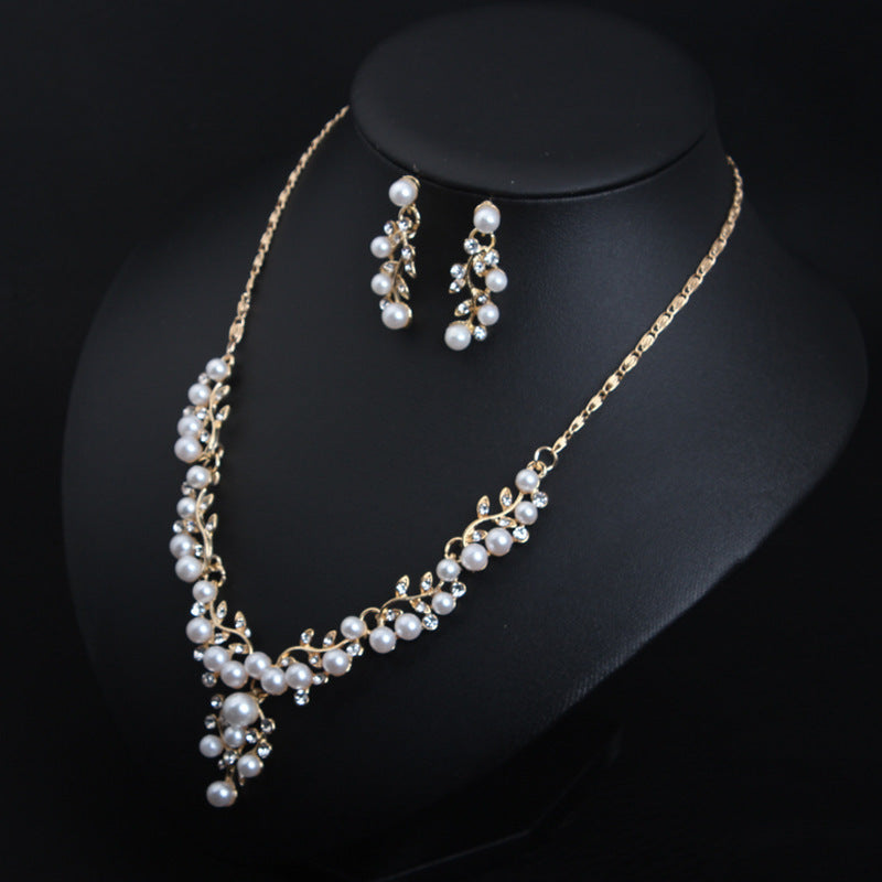 Suite de colliers et boucles d'oreilles en perles de strass simples