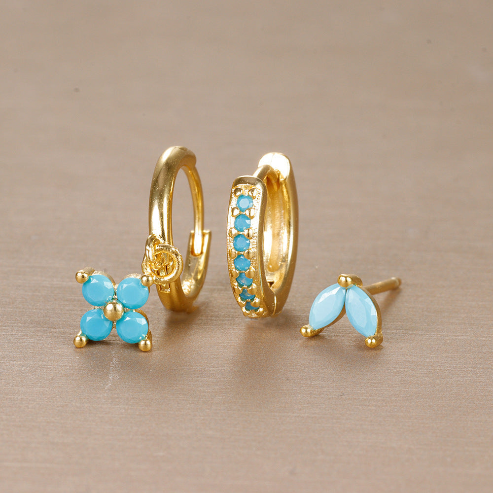 Ensemble de boucles d'oreilles empilées de diamants cloutés de fleurs