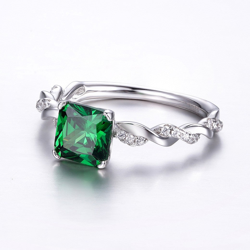 925 Sterling Silver Ring Main Stone Green Zirconium