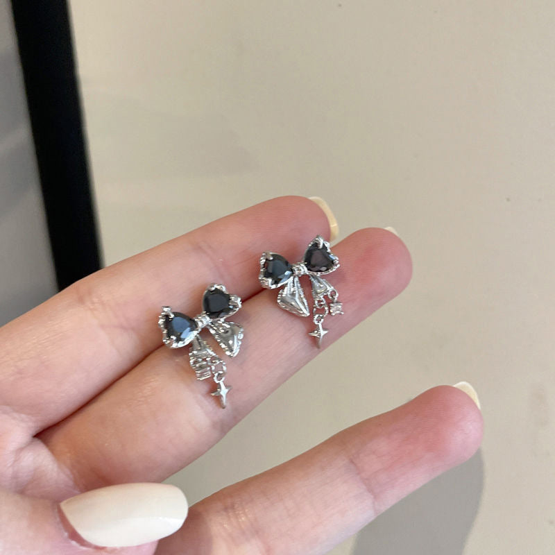 Boucles d'oreilles à tige avec nœud d'astérisme pour femmes, conception d'intérêt particulier