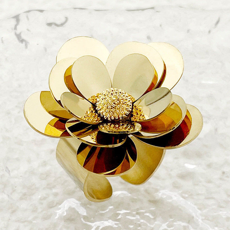 Anneau de fleur de Zircon en cristal blanc de corail en métal d'acier inoxydable