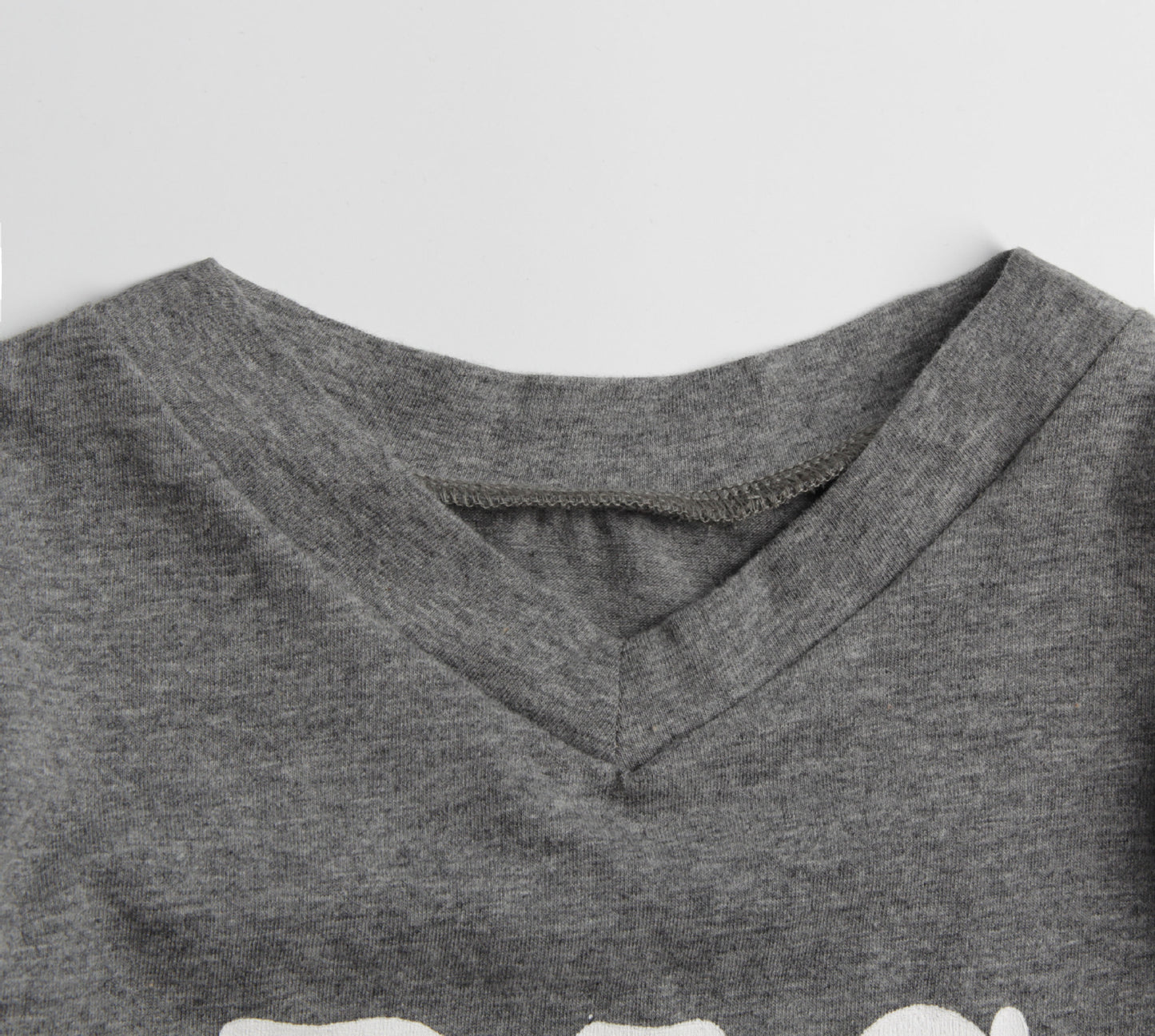 Mono de bebé masculino con camiseta de manga larga y letras