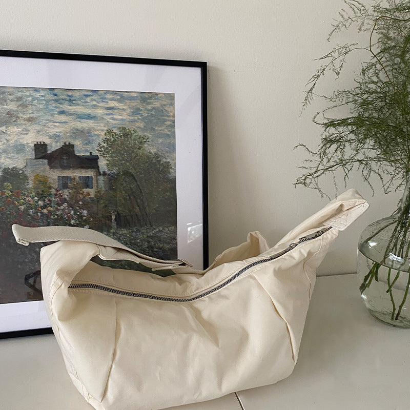 Bolso de hombro sencillo informal de algodón con plumón de bola de masa de gran capacidad