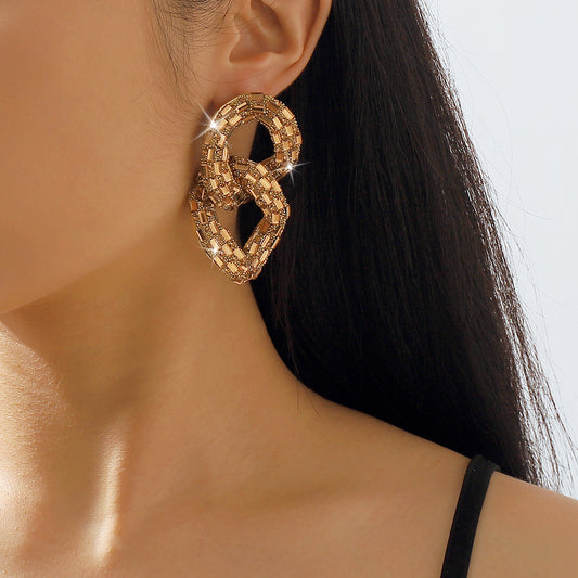 European And American Temperament Entry Lux Full Diamond Hollow Stud Earrings Exaggerated Geometry Chain Rhinestone Design Sense