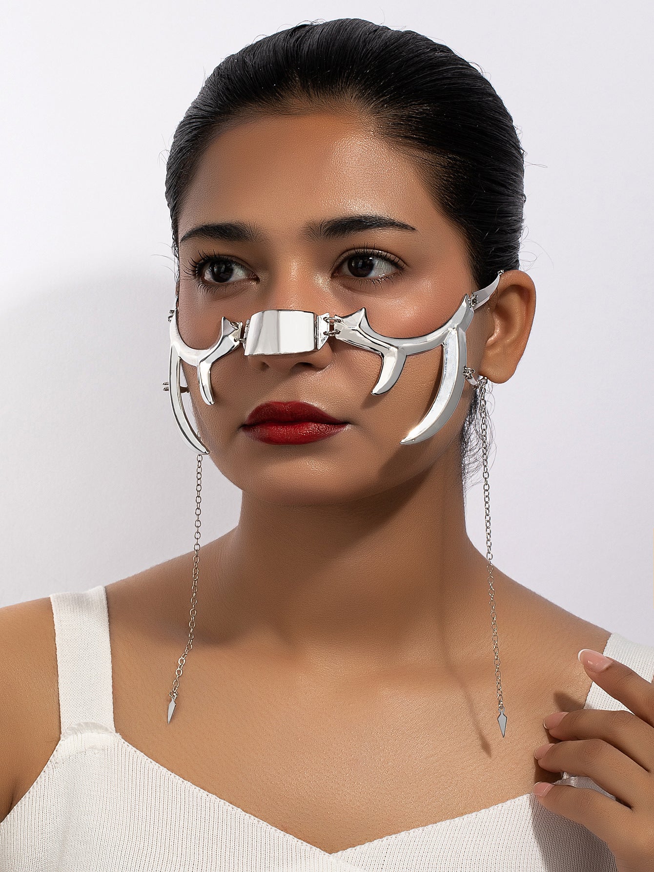Ensemble de boucles d'oreilles avec anneau à lèvres fluide et décoration de visage