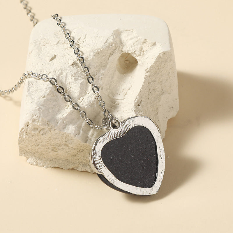 Collier d'amour en pierre naturelle unique et tendance pour femme