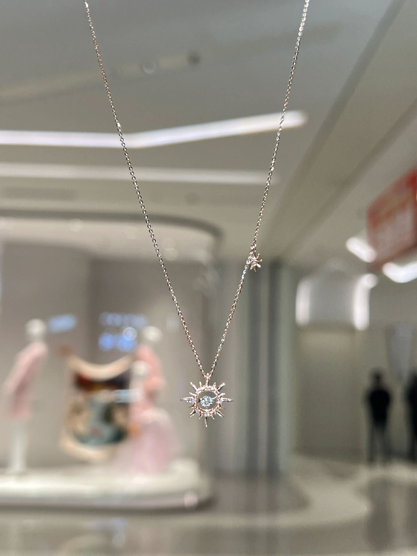 Cadena de clavícula de alta calidad con incrustaciones de circonio