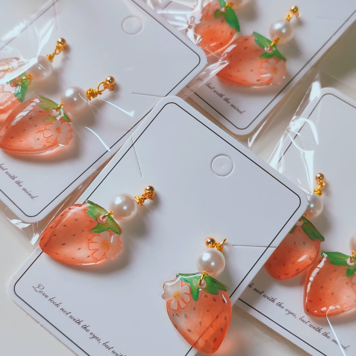 Boucles d'oreilles originales à la fraise, dessin animé de fruits