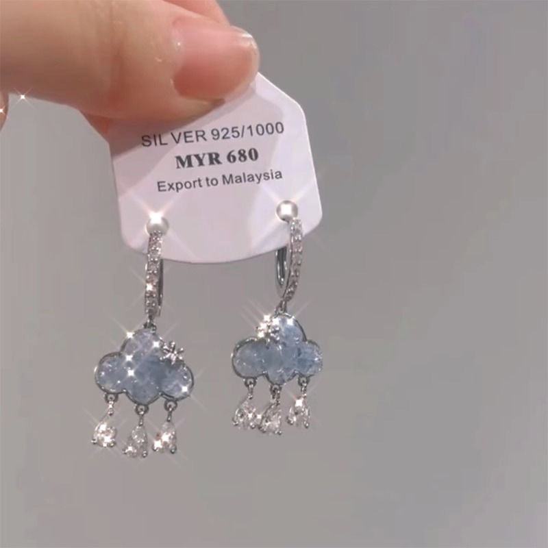 High Sense Light Luxury Temperament New Summer Exquisite Special Interest Earrings Women