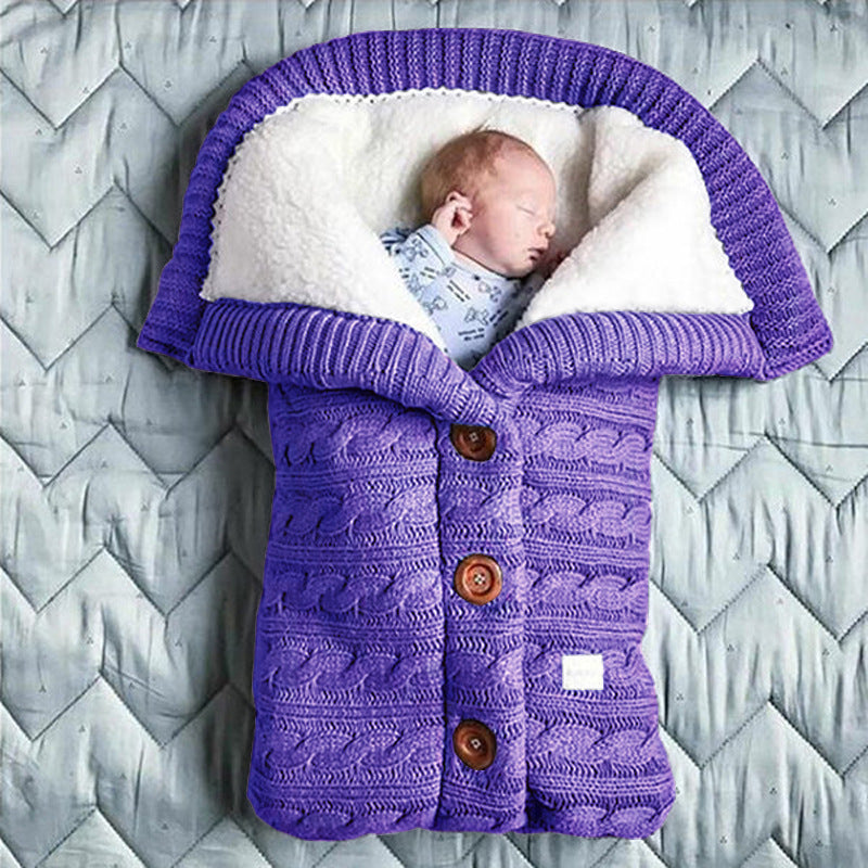 Sac de couchage épais et élargi pour bébé.