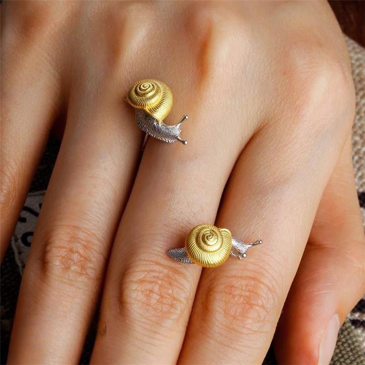Boucles d'oreilles clous d'oreilles escargot, paquet d'une paire de personnalité