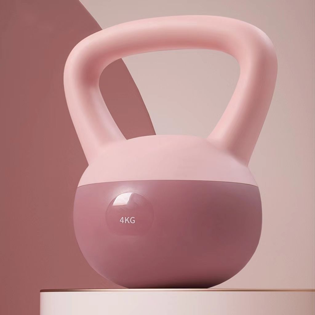 Kettlebell à domicile pour femmes
