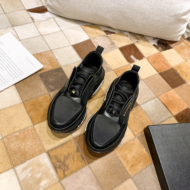 Zapatillas deportivas informales con plataforma elástica hueca