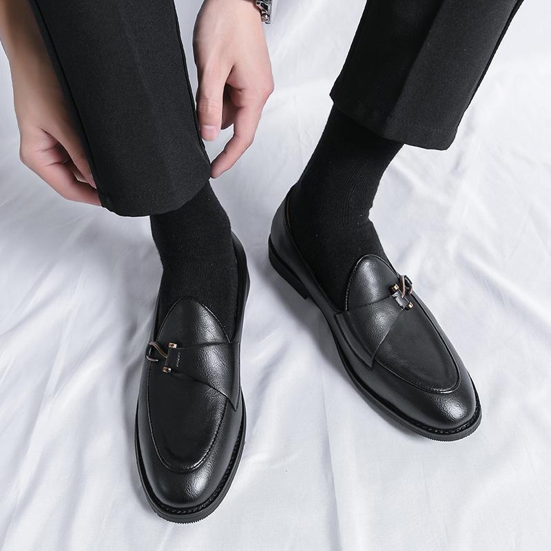 Mocasines de fondo suave sin cordones de cuero suave casual de moda para hombres