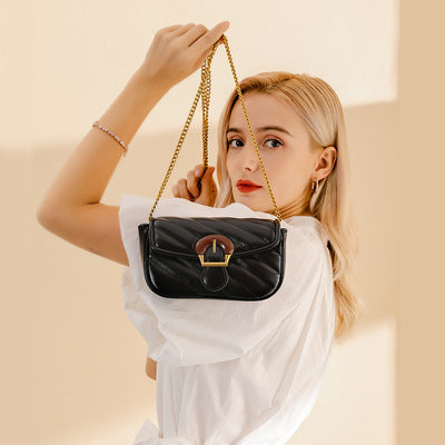 Mini sac à bandoulière à chaîne brodée
