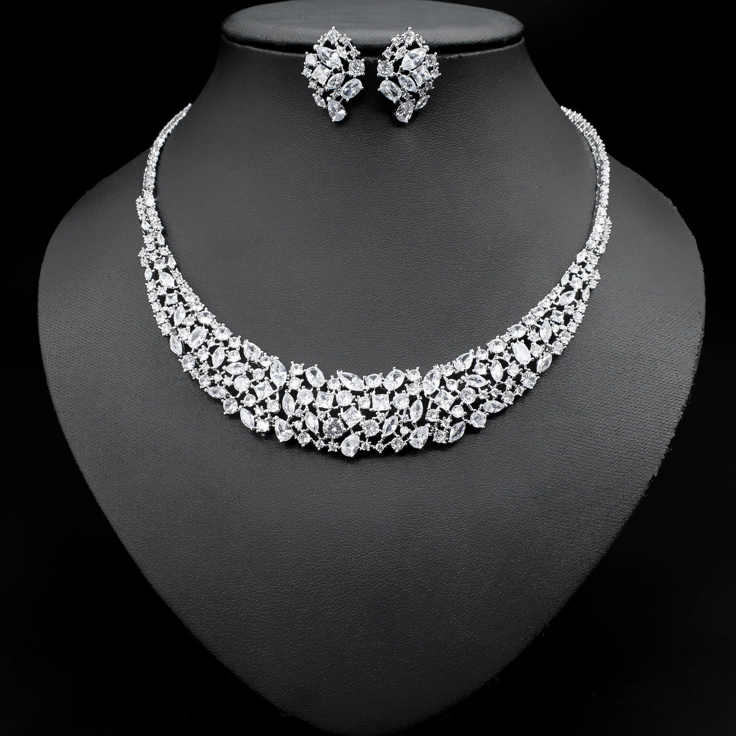 Ensemble de boucles d'oreilles et collier en Zircon brillant, simple et gracieux