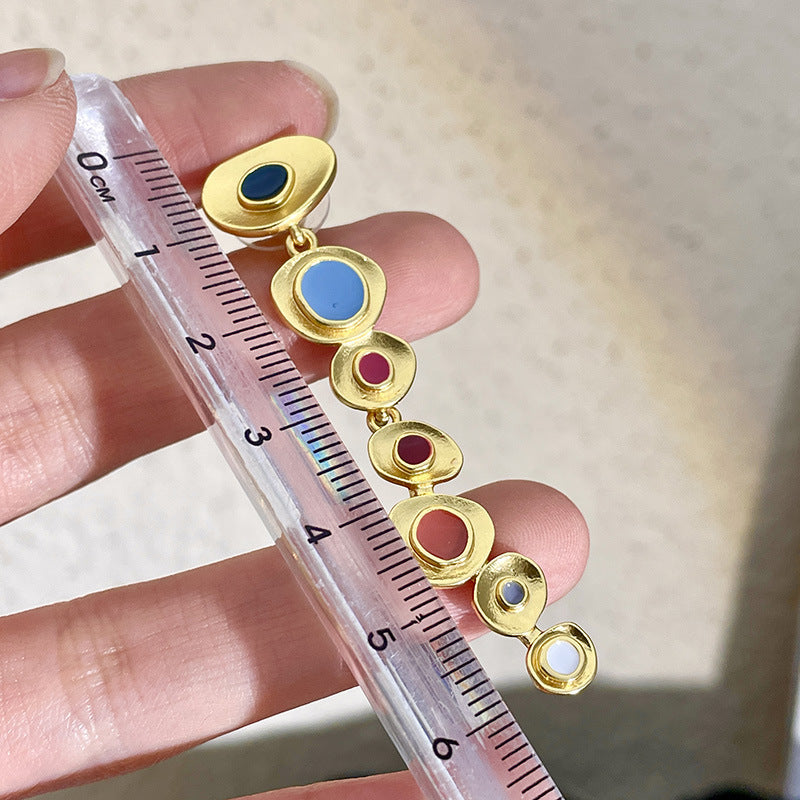 Boucles d'oreilles longues en émail doré, Design d'intérêt particulier, longues, légères, de luxe, en émail mi-ancien, irrégulières