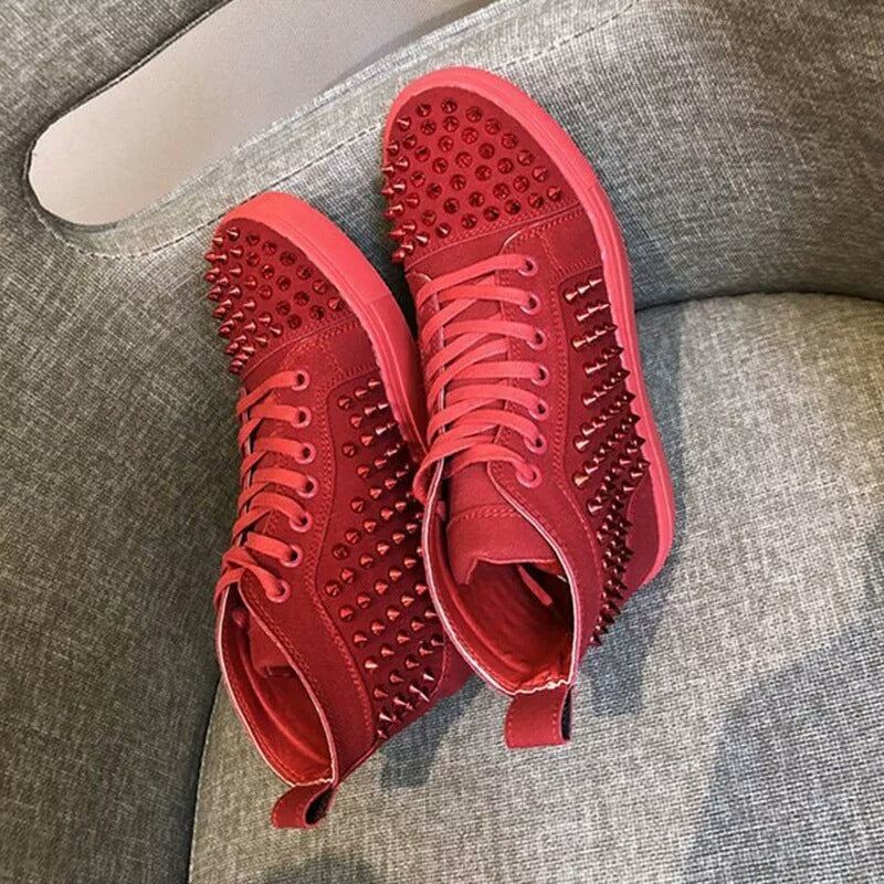 Zapatillas casuales con remaches de diamantes de imitación y suela gruesa para hombres y mujeres