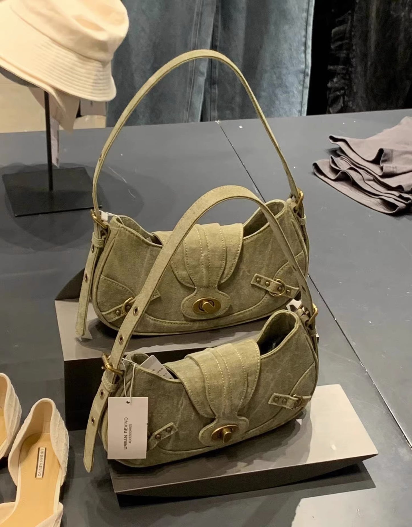 Bolso de axila con costura verde militar retro americano