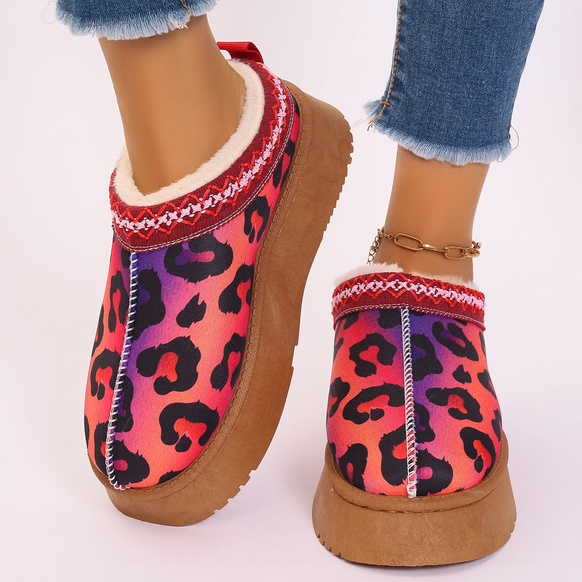 Bottines imprimées de noël pour femmes, chaussures de maison décontractées à enfiler, doublées en peluche, bottes courtes confortables d'hiver