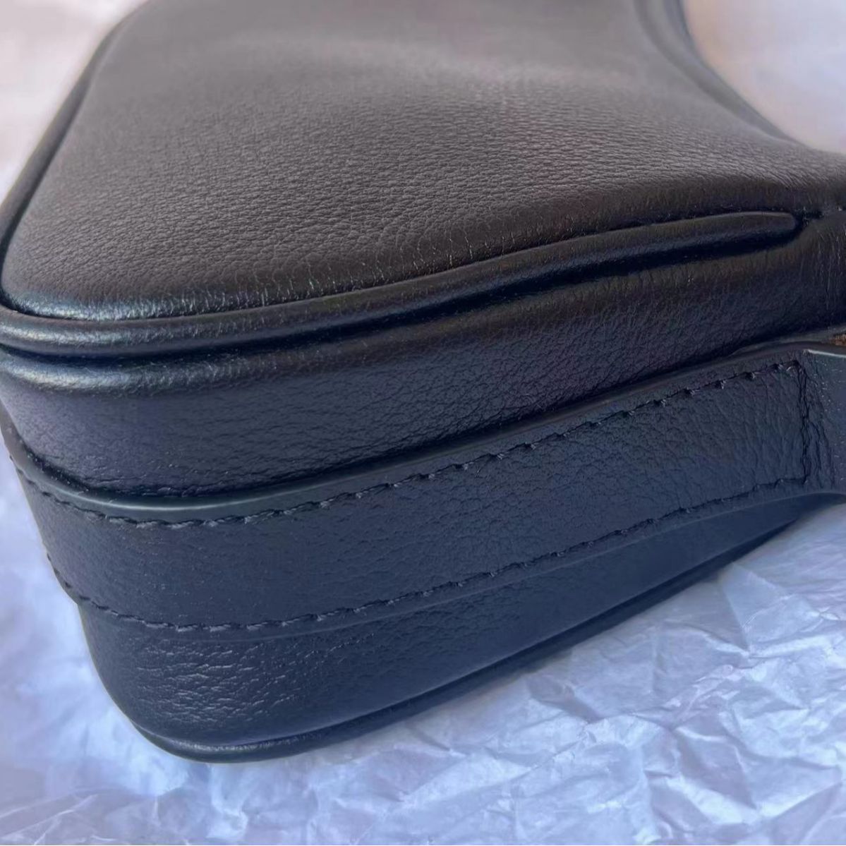 Sac médiéval à une seule épaule en cuir de vache