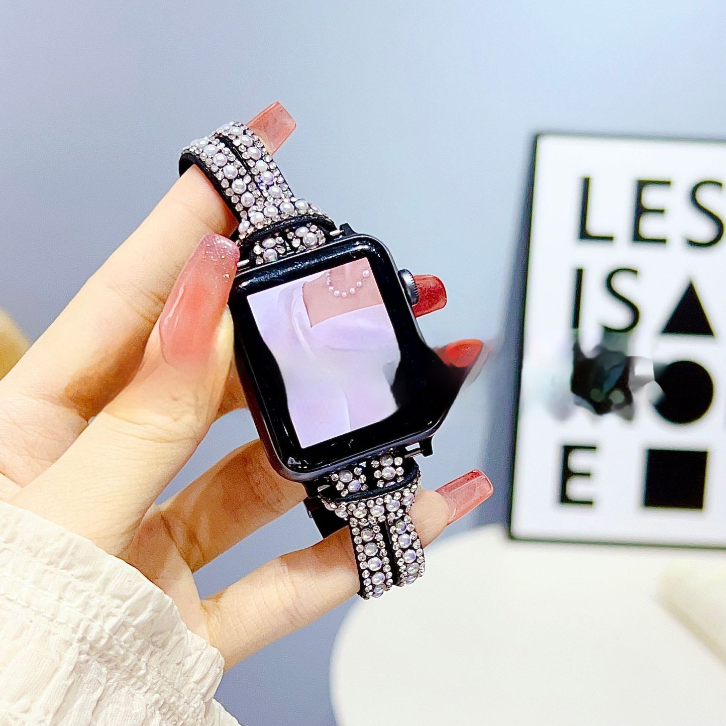 Bracelet en métal avec chaîne de perles et petite taille