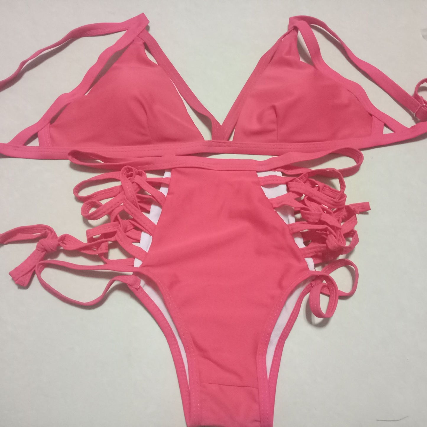 Traje de baño dividido de bikini con correa sexy