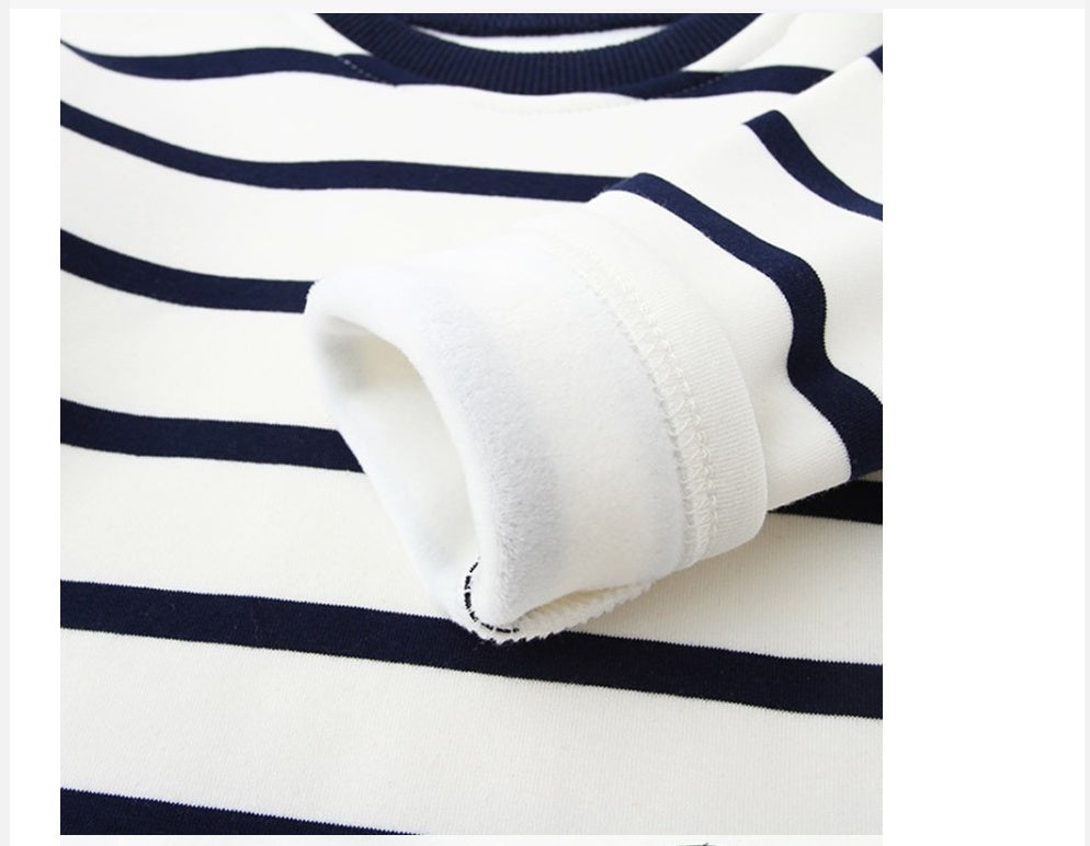 Pull rayé noir et blanc à manches longues pour enfants