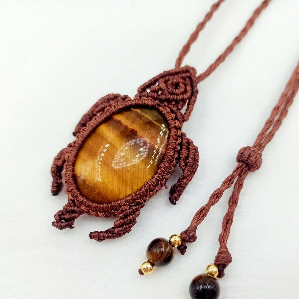 Collar con colgante tejido a mano con gemas de cristal de estilo nacional