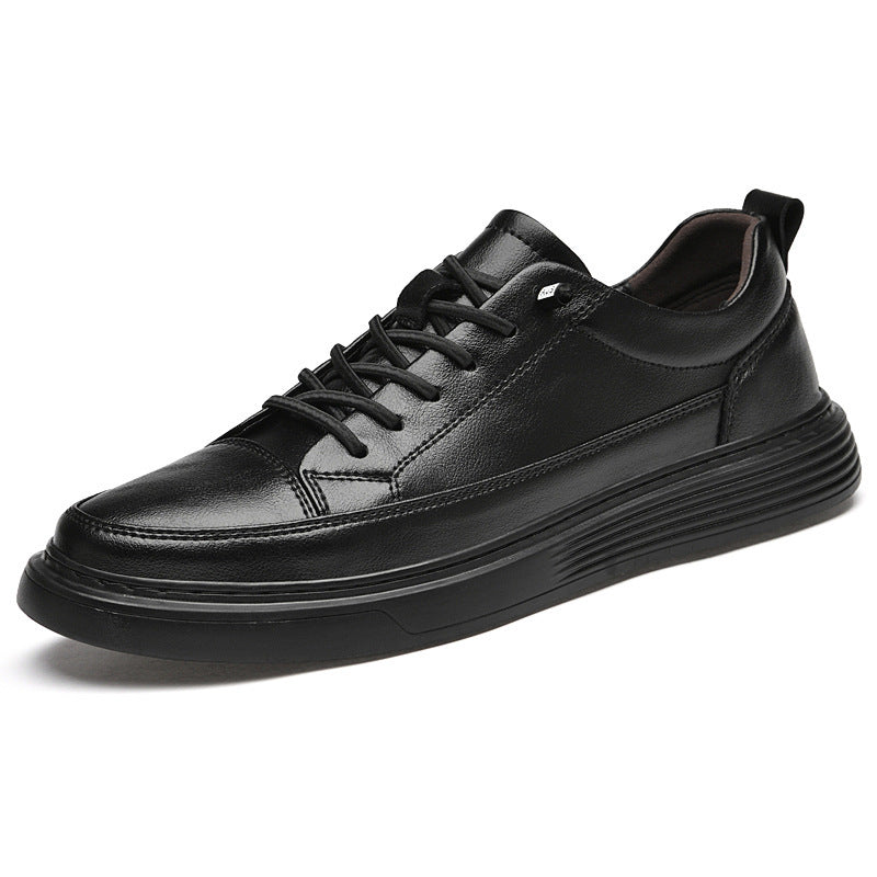 Chaussures blanches, baskets basses pour étudiants