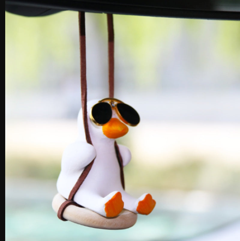 Poupée d'ornement de pendentif de canard de balançoire de voiture
